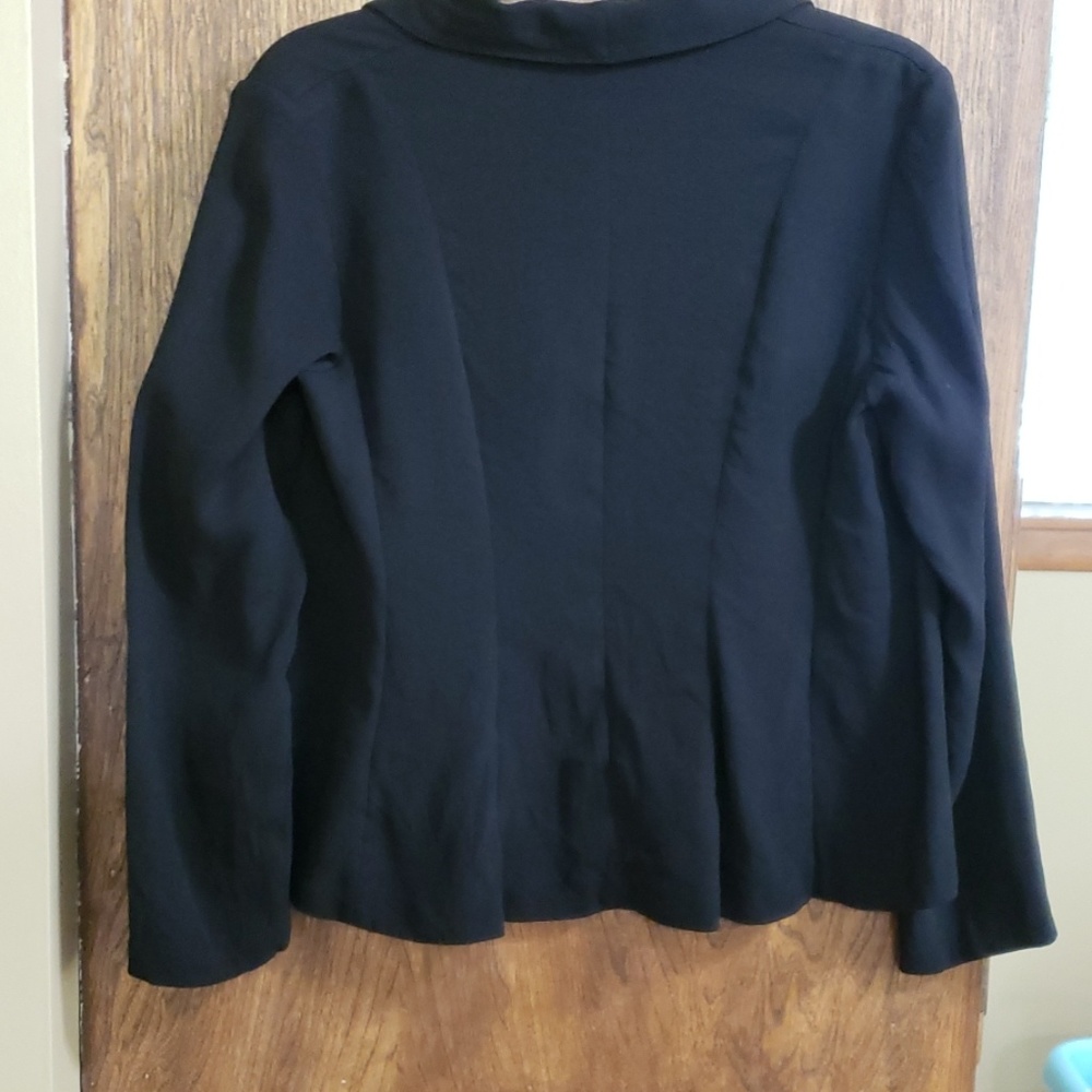 Eileen Fisher Long Sleeved 1 Button Silk Blazer - Picture 4 of 8